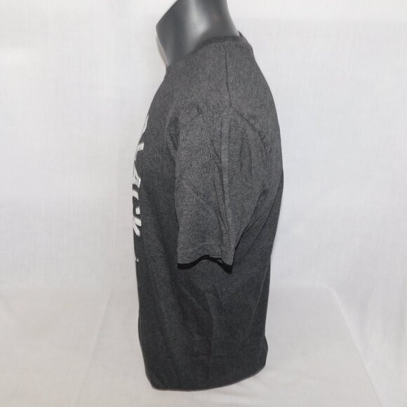 AC CD Band Tee Back In Black US Tour  Mens L Gray White Graphic T Shirt - Picture 6 of 7